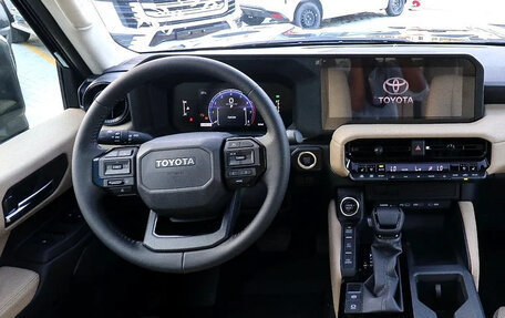 Toyota Land Cruiser Prado, 2025 год, 9 940 000 рублей, 5 фотография