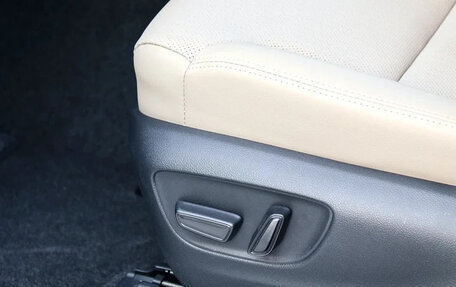 Toyota Land Cruiser Prado, 2025 год, 9 940 000 рублей, 8 фотография