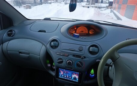 Toyota Vitz, 2001 год, 300 000 рублей, 6 фотография