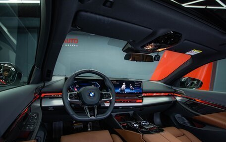 BMW 5 серия, 2024 год, 8 790 000 рублей, 28 фотография