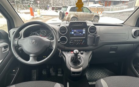 Peugeot Partner II рестайлинг 2, 2017 год, 1 400 000 рублей, 11 фотография