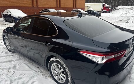 Toyota Camry, 2018 год, 2 700 000 рублей, 3 фотография