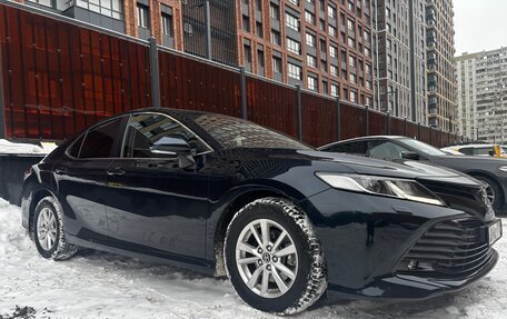 Toyota Camry, 2018 год, 2 700 000 рублей, 5 фотография