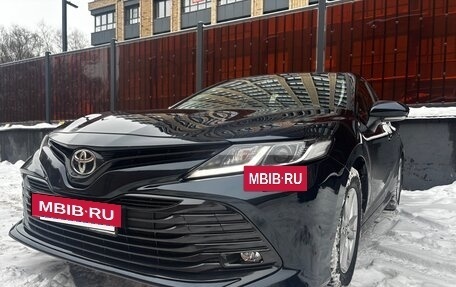 Toyota Camry, 2018 год, 2 700 000 рублей, 6 фотография