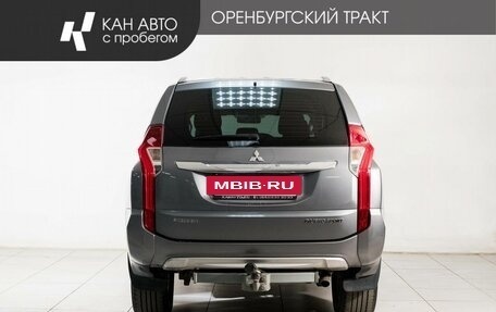 Mitsubishi Pajero Sport III рестайлинг, 2018 год, 2 831 000 рублей, 4 фотография