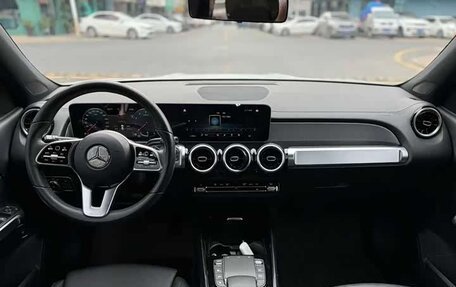 Mercedes-Benz GLB, 2022 год, 2 034 000 рублей, 7 фотография