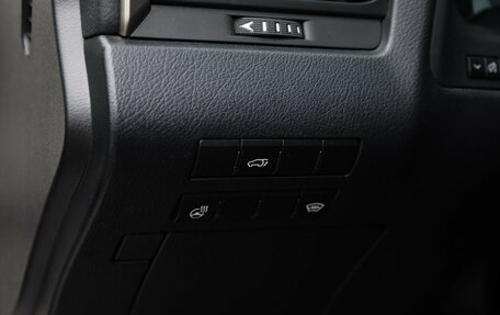 Lexus RX IV рестайлинг, 2016 год, 3 349 000 рублей, 24 фотография