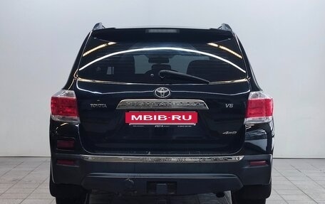 Toyota Highlander III, 2011 год, 1 890 000 рублей, 6 фотография