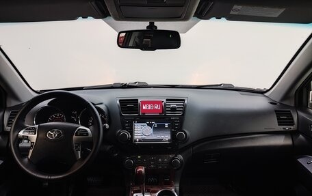 Toyota Highlander III, 2011 год, 1 890 000 рублей, 9 фотография