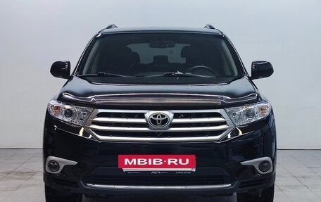 Toyota Highlander III, 2011 год, 1 890 000 рублей, 2 фотография