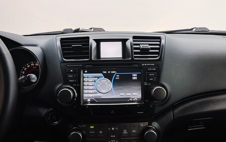 Toyota Highlander III, 2011 год, 1 890 000 рублей, 11 фотография