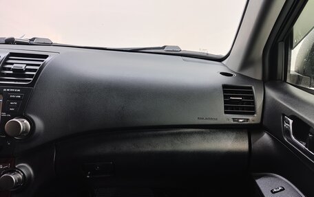 Toyota Highlander III, 2011 год, 1 890 000 рублей, 12 фотография