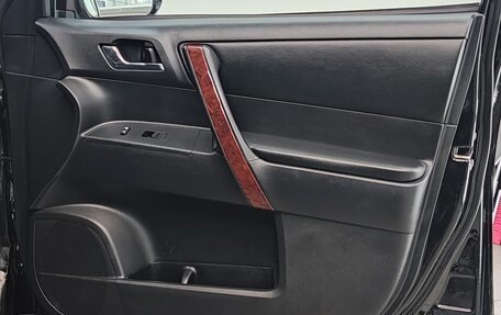 Toyota Highlander III, 2011 год, 1 890 000 рублей, 19 фотография