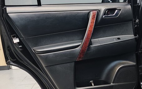 Toyota Highlander III, 2011 год, 1 890 000 рублей, 20 фотография