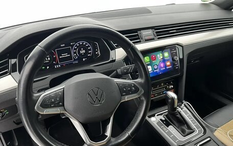Volkswagen Passat B8 рестайлинг, 2020 год, 2 300 000 рублей, 17 фотография