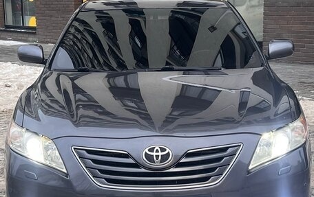 Toyota Camry, 2008 год, 890 000 рублей, 2 фотография