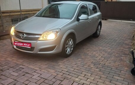 Opel Astra H, 2010 год, 650 000 рублей, 10 фотография