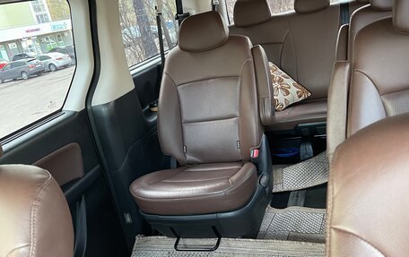 Hyundai Grand Starex Grand Starex I рестайлинг 2, 2019 год, 4 500 000 рублей, 12 фотография