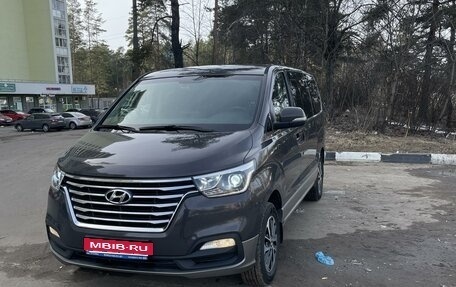 Hyundai Grand Starex Grand Starex I рестайлинг 2, 2019 год, 4 500 000 рублей, 5 фотография