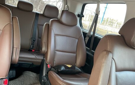 Hyundai Grand Starex Grand Starex I рестайлинг 2, 2019 год, 4 500 000 рублей, 16 фотография