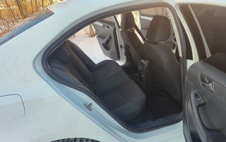 Volkswagen Jetta VI, 2013 год, 765 000 рублей, 7 фотография