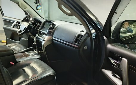 Toyota Land Cruiser 200, 2013 год, 2 950 000 рублей, 7 фотография
