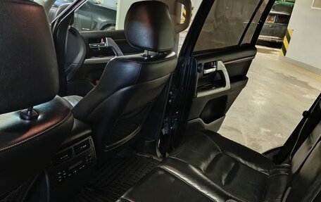 Toyota Land Cruiser 200, 2013 год, 2 950 000 рублей, 10 фотография