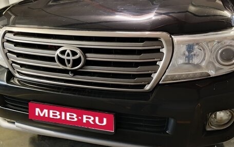 Toyota Land Cruiser 200, 2013 год, 2 950 000 рублей, 26 фотография