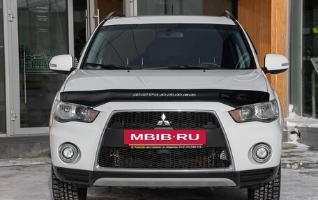 Mitsubishi Outlander III рестайлинг 3, 2011 год, 1 259 000 рублей, 4 фотография