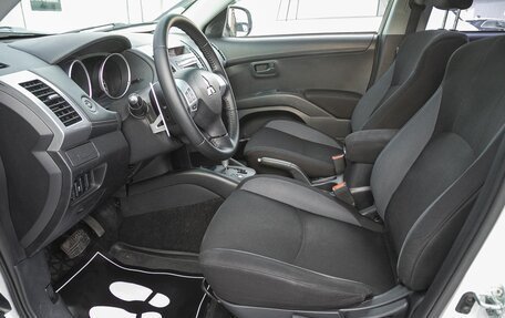 Mitsubishi Outlander III рестайлинг 3, 2011 год, 1 259 000 рублей, 13 фотография