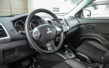 Mitsubishi Outlander III рестайлинг 3, 2011 год, 1 259 000 рублей, 14 фотография