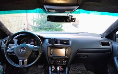 Volkswagen Jetta VI, 2013 год, 1 225 000 рублей, 16 фотография