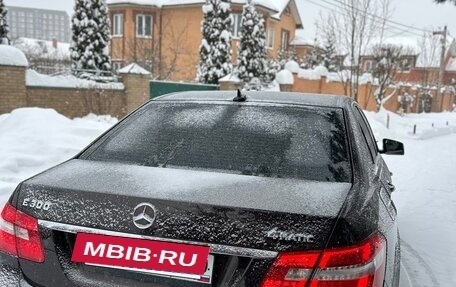 Mercedes-Benz E-Класс, 2012 год, 1 600 000 рублей, 4 фотография