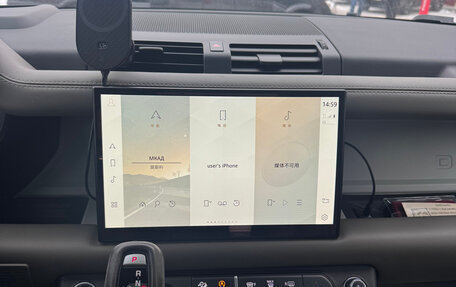 Land Rover Defender II, 2021 год, 5 600 000 рублей, 10 фотография