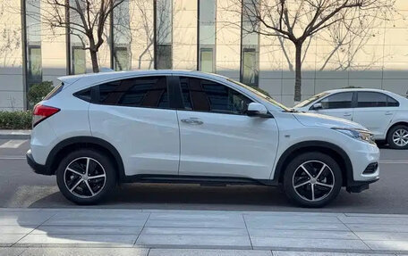 Honda Vezel, 2022 год, 1 520 028 рублей, 4 фотография