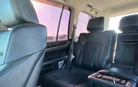 Lexus LX III, 2017 год, 6 000 000 рублей, 8 фотография