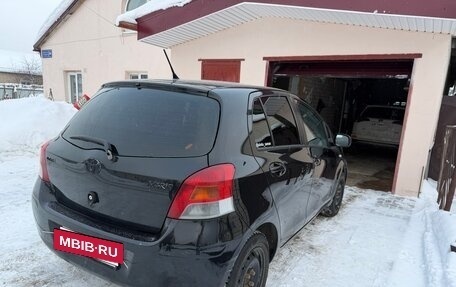 Toyota Yaris III рестайлинг, 2009 год, 670 000 рублей, 7 фотография