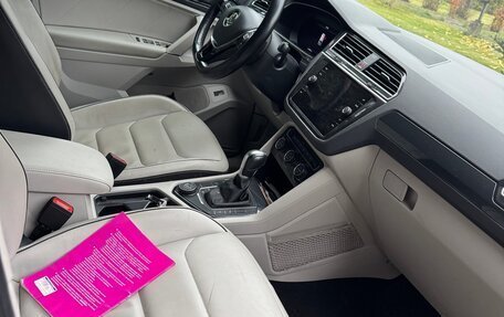 Volkswagen Tiguan II, 2018 год, 3 450 000 рублей, 7 фотография