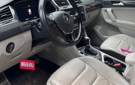 Volkswagen Tiguan II, 2018 год, 3 450 000 рублей, 6 фотография