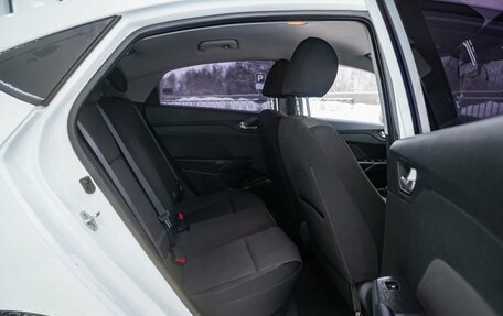 Hyundai Solaris II рестайлинг, 2017 год, 1 000 000 рублей, 13 фотография