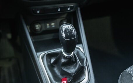 Hyundai Solaris II рестайлинг, 2017 год, 1 000 000 рублей, 22 фотография