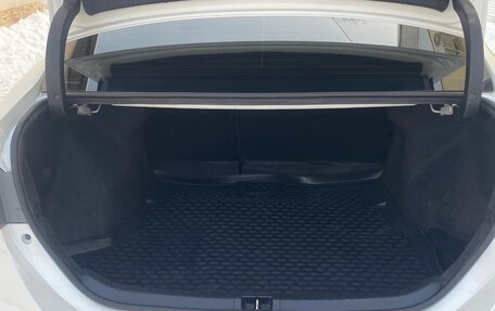 Toyota Corolla, 2018 год, 1 890 000 рублей, 5 фотография