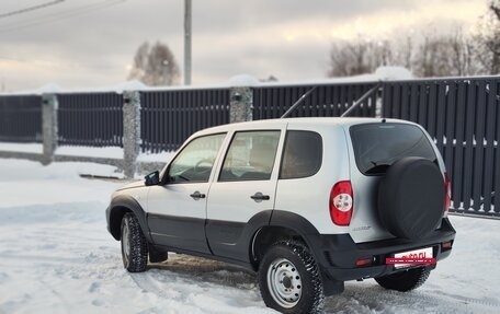 Chevrolet Niva I рестайлинг, 2018 год, 690 000 рублей, 4 фотография