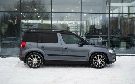 Skoda Yeti I рестайлинг, 2017 год, 1 500 000 рублей, 8 фотография