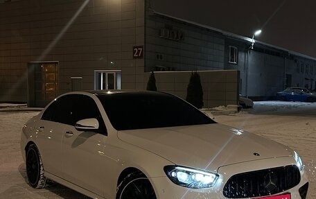 Mercedes-Benz E-Класс, 2022 год, 6 000 000 рублей, 1 фотография