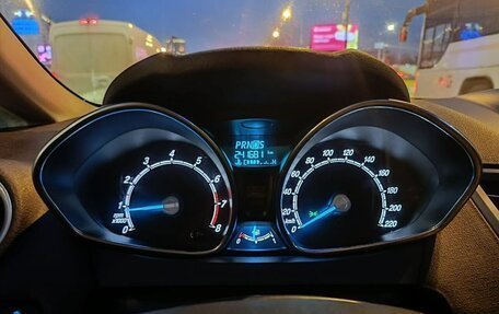 Ford Fiesta, 2018 год, 690 000 рублей, 3 фотография