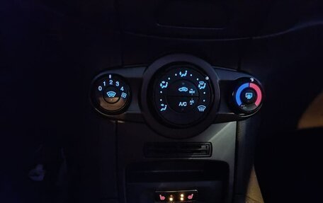 Ford Fiesta, 2018 год, 690 000 рублей, 7 фотография