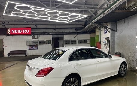 Mercedes-Benz C-Класс, 2018 год, 2 950 000 рублей, 4 фотография