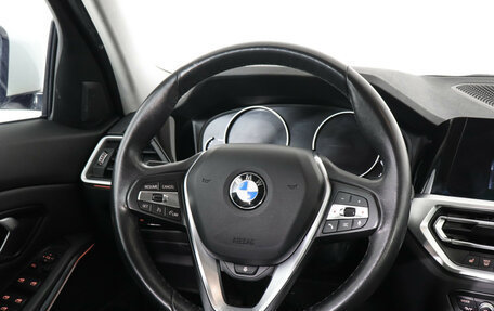 BMW 3 серия, 2019 год, 3 569 000 рублей, 13 фотография