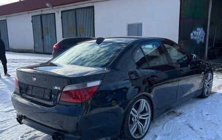 BMW 5 серия, 2004 год, 850 000 рублей, 2 фотография